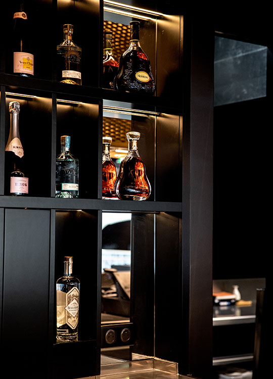 arrière-bar en médium laqué noir Voyage Samaritaine