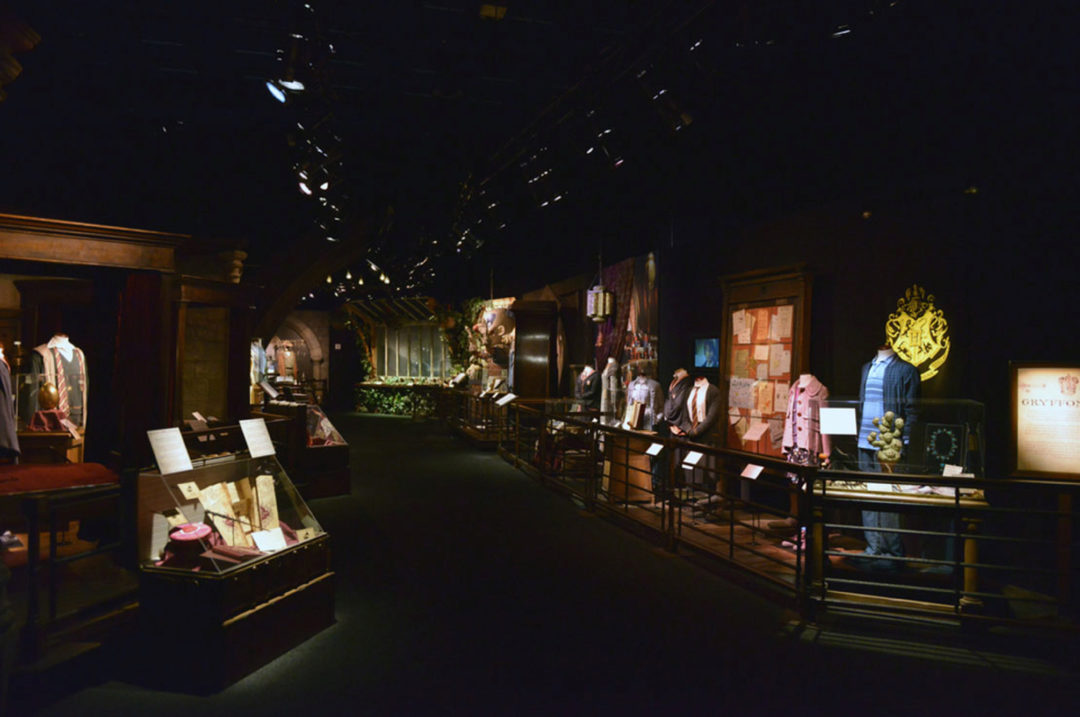 création décors exposition temporaire Harry Potter 