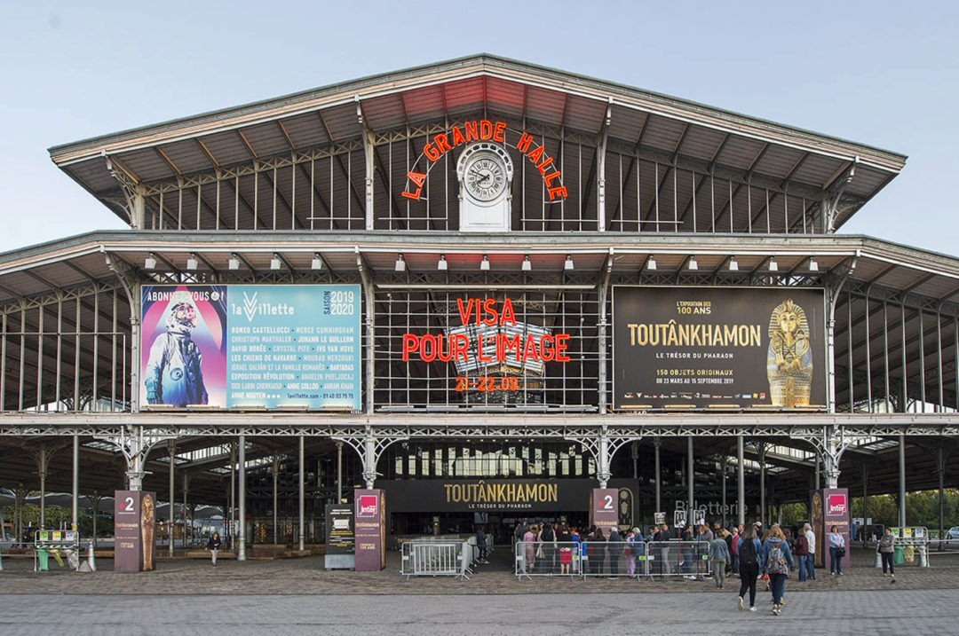 agencement exposition toutankhamon grande halle de la villette