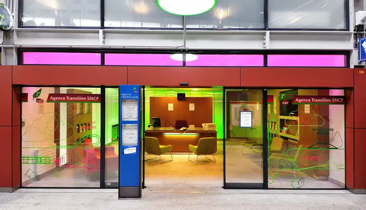 Espace de vente - Agencement - Gare SNCF Pierre_et_Gilles